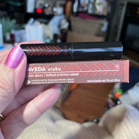 Ave da Color Gloss Liostick in Shade 350 Berry.  New In box! - Picture 2 of 2